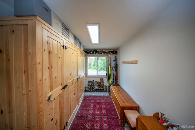 8450 N Van Buskirk Road, Ironwood, MI 49938