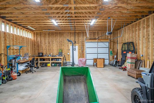 8450 N Van Buskirk Road, Ironwood, MI 49938