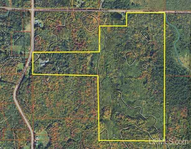 8450 N Van Buskirk Road, Ironwood, MI 49938