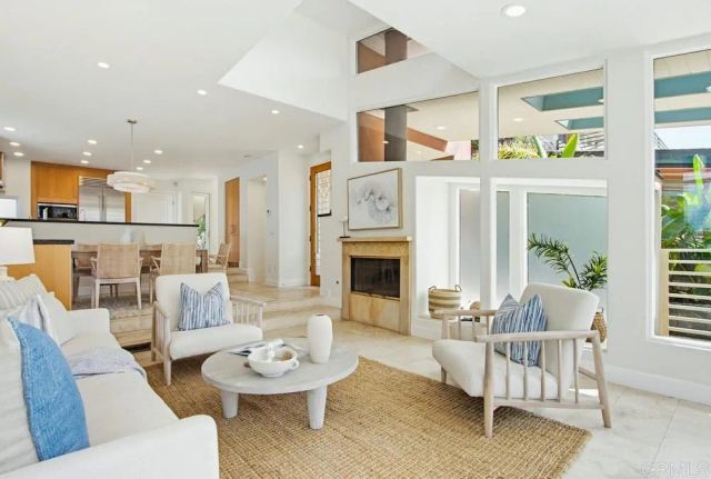 1407 Ocean Ave, Del Mar, CA 92014