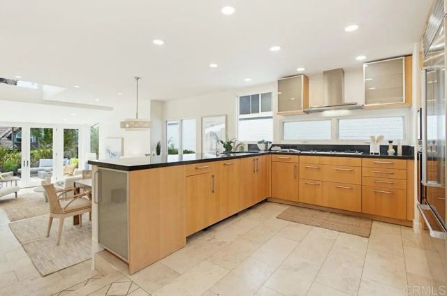 1407 Ocean Ave, Del Mar, CA 92014