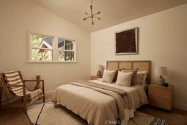 521 Fremont Drive, Pasadena, CA 91103