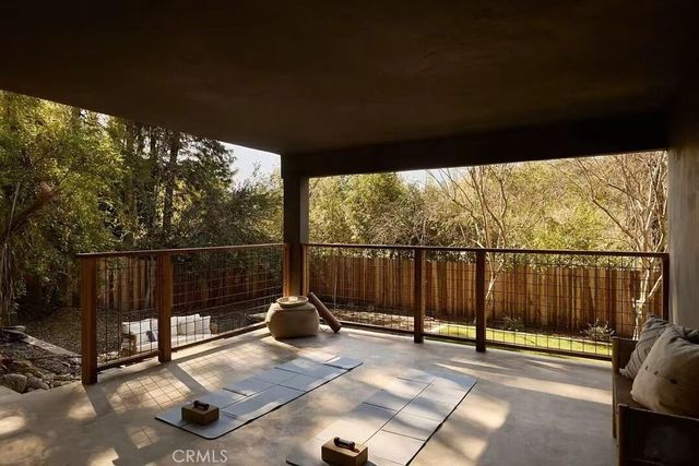 521 Fremont Drive, Pasadena, CA 91103
