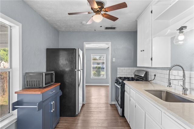 4645 Cheryl Dr, Corpus Christi, TX 78415