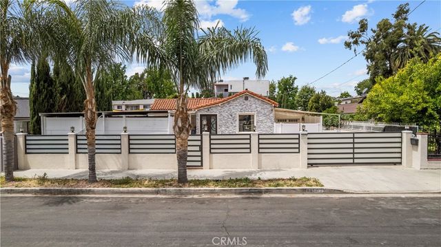 6917 Tyrone, Van Nuys, CA 91405