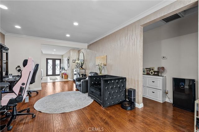 6917 Tyrone, Van Nuys, CA 91405