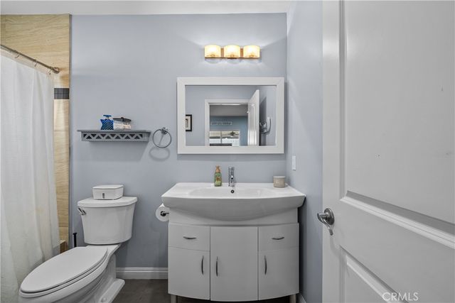 6917 Tyrone, Van Nuys, CA 91405