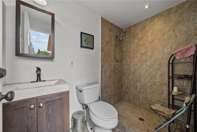 6917 Tyrone, Van Nuys, CA 91405