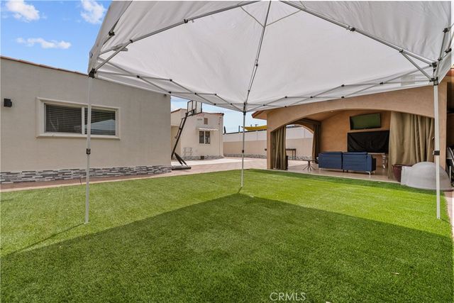 6917 Tyrone, Van Nuys, CA 91405