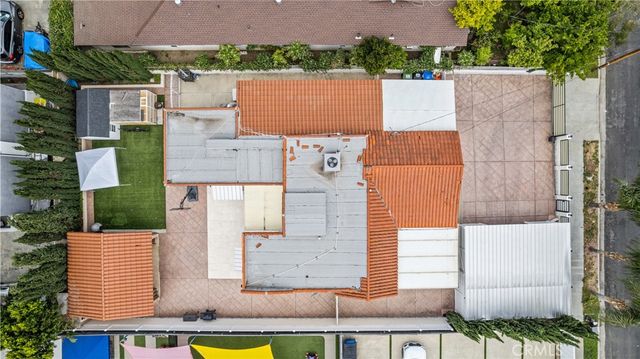 6917 Tyrone, Van Nuys, CA 91405