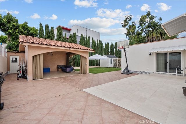 6917 Tyrone, Van Nuys, CA 91405