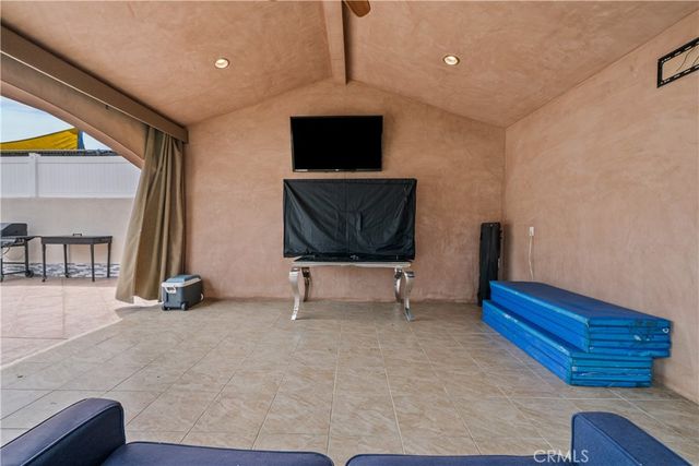 6917 Tyrone, Van Nuys, CA 91405