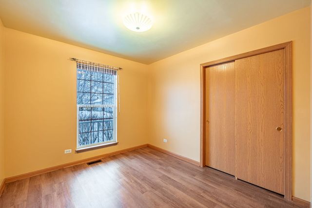 109 Shawnee Lane, Harvard, IL 60033