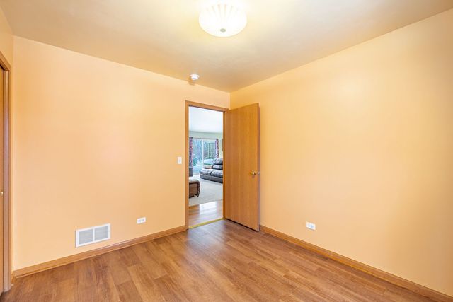 109 Shawnee Lane, Harvard, IL 60033