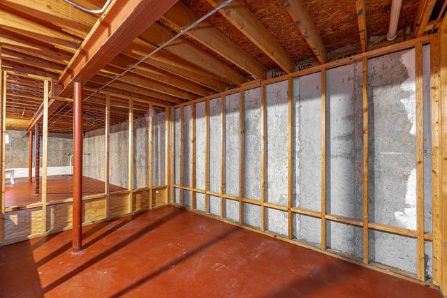 109 Shawnee Lane, Harvard, IL 60033