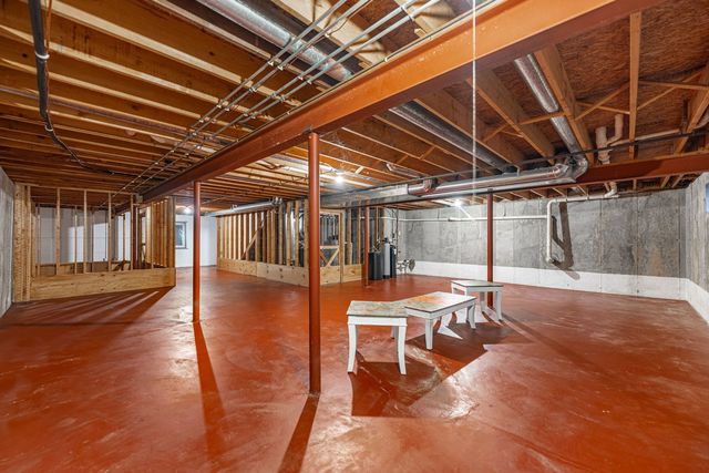 109 Shawnee Lane, Harvard, IL 60033