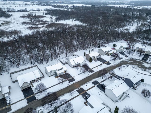 109 Shawnee Lane, Harvard, IL 60033