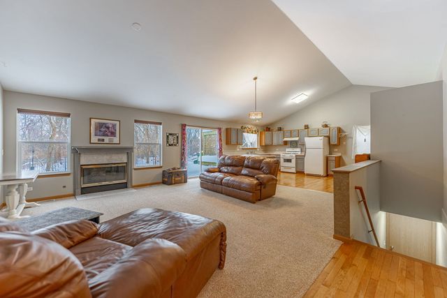 109 Shawnee Lane, Harvard, IL 60033