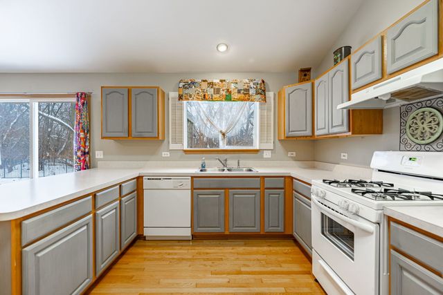 109 Shawnee Lane, Harvard, IL 60033