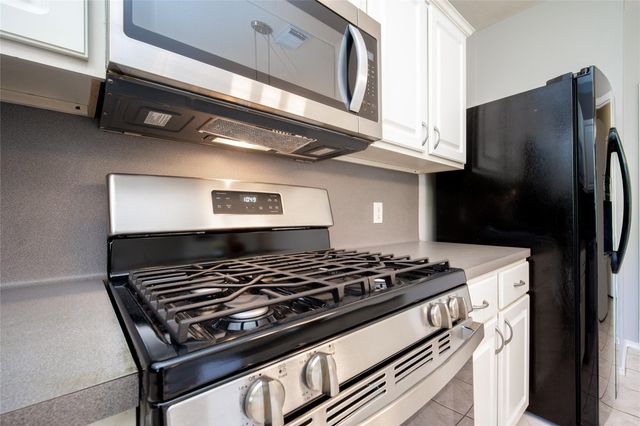 9703 Berkshire Trace, Pearland, TX 77584