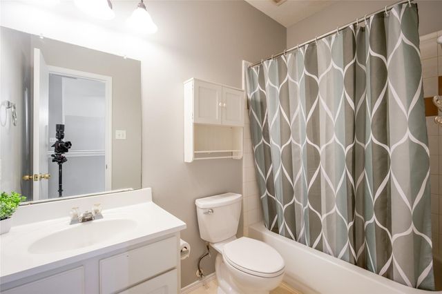 9703 Berkshire Trace, Pearland, TX 77584