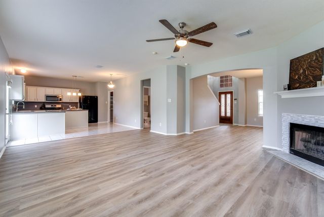 9703 Berkshire Trace, Pearland, TX 77584