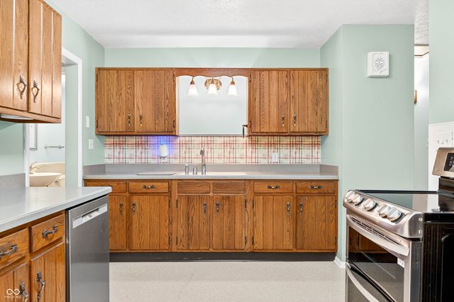 2720 12th Street, Columbus, IN 47201