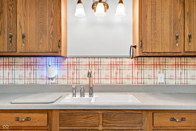 2720 12th Street, Columbus, IN 47201