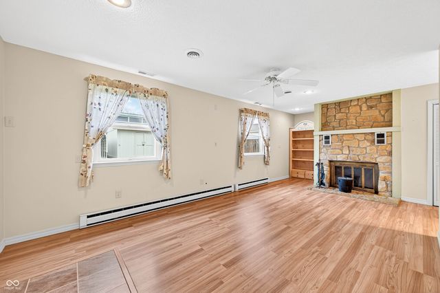 2720 12th Street, Columbus, IN 47201