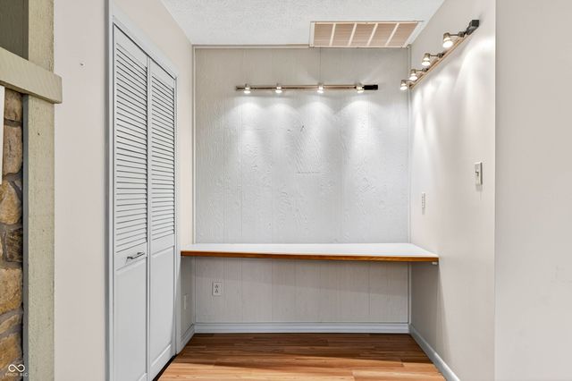 2720 12th Street, Columbus, IN 47201