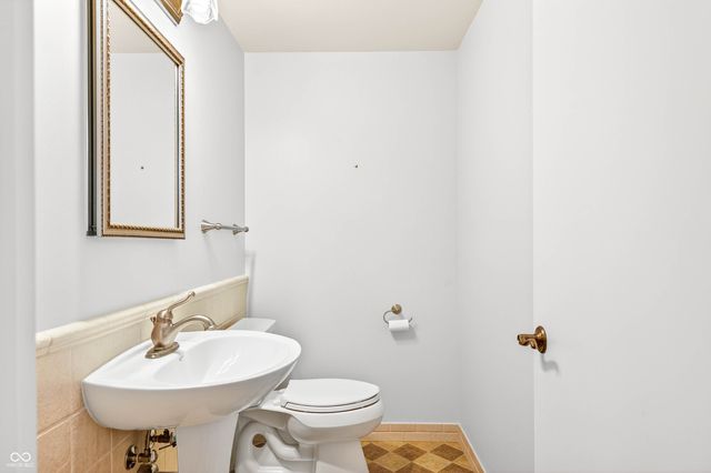 2720 12th Street, Columbus, IN 47201