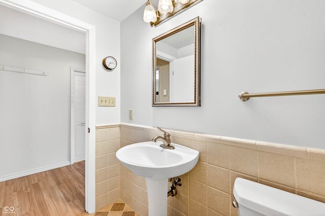 2720 12th Street, Columbus, IN 47201