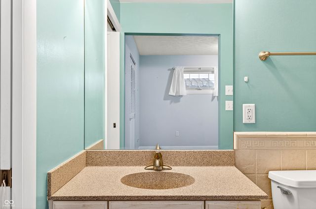 2720 12th Street, Columbus, IN 47201