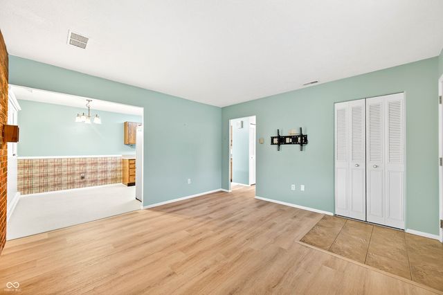 2720 12th Street, Columbus, IN 47201