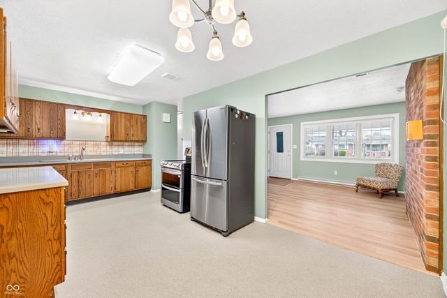 2720 12th Street, Columbus, IN 47201