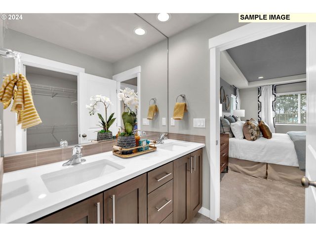 1575 N Young St, Lafayette, OR 97127