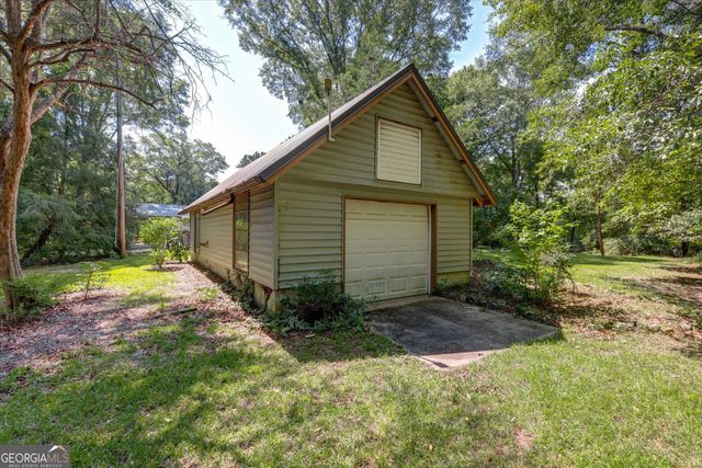 424 Hampton Road, Hampton, GA 30228