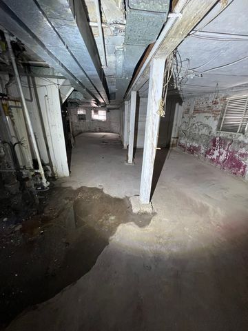 2309 N Springfield Avenue, Chicago, IL 60647