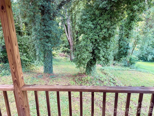 321 Cline Avenue SW, Valdese, NC 28690