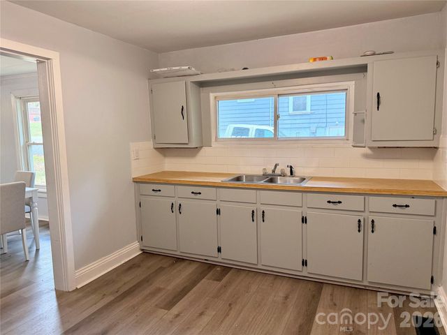321 Cline Avenue SW, Valdese, NC 28690
