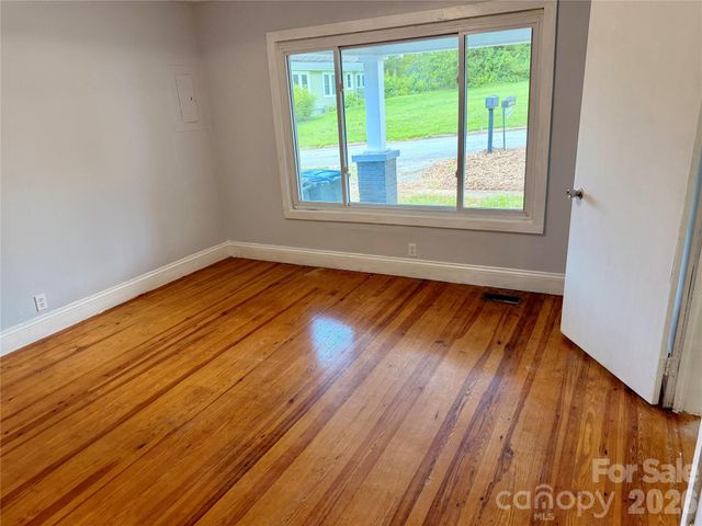 321 Cline Avenue SW, Valdese, NC 28690