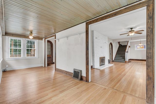 732 River Drive, Bettendorf, IA 52722
