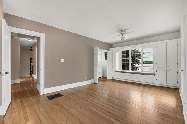 732 River Drive, Bettendorf, IA 52722