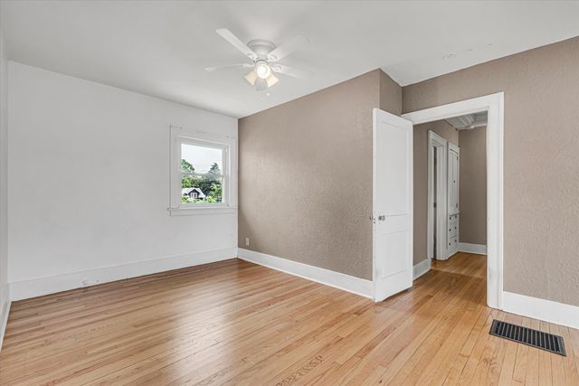 732 River Drive, Bettendorf, IA 52722