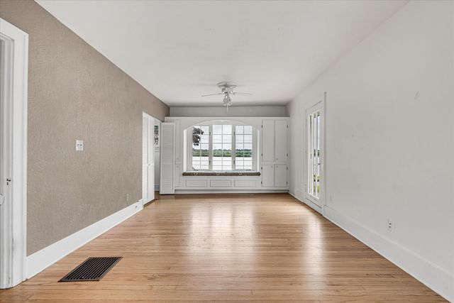 732 River Drive, Bettendorf, IA 52722