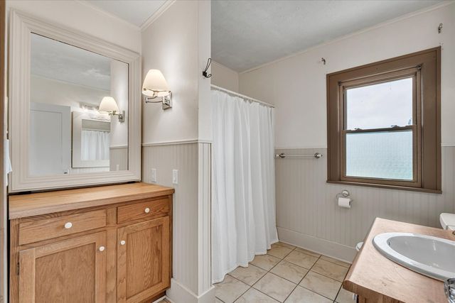 732 River Drive, Bettendorf, IA 52722