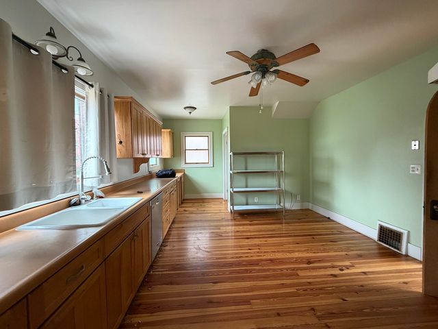 732 River Drive, Bettendorf, IA 52722