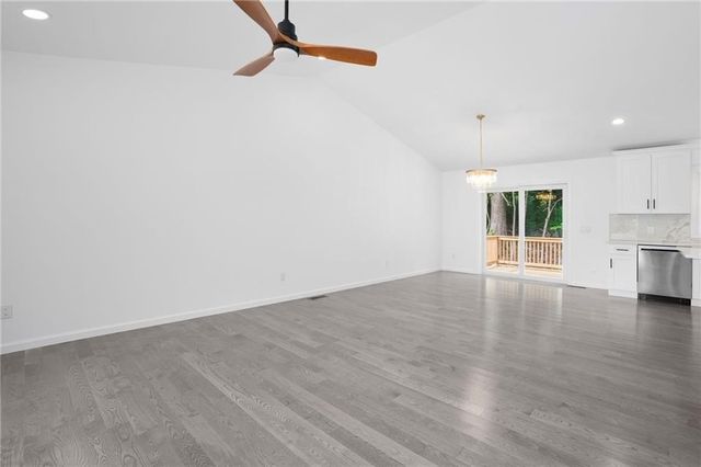 18 Pleasantview Avenue, Johnston, RI 02919