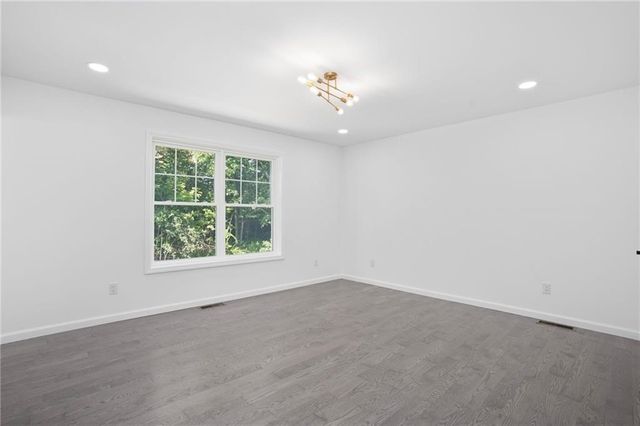 18 Pleasantview Avenue, Johnston, RI 02919