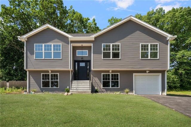 18 Pleasantview Avenue, Johnston, RI 02919